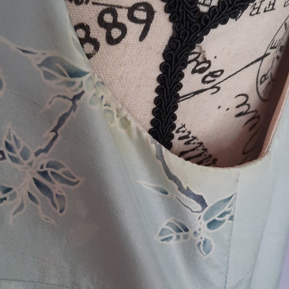 100% Silk Ann Taylor dress - Picture 7 of 8